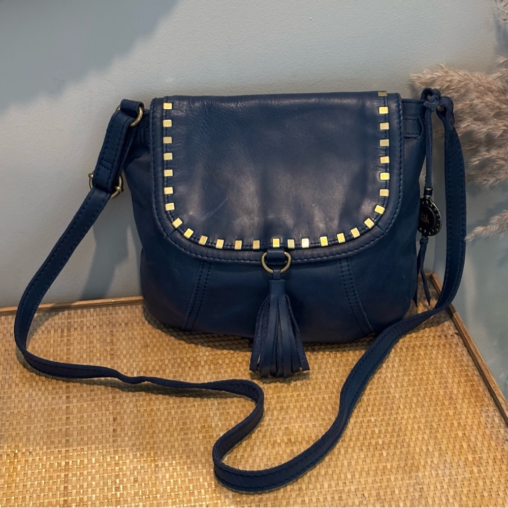 The Sak Serrano Saddle leather Cross-Body Bag / purse in great condition!